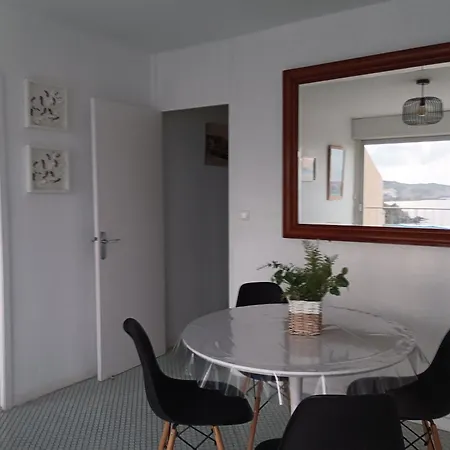 Le Rooftop Des Elmes T2 Vue Lägenhet *