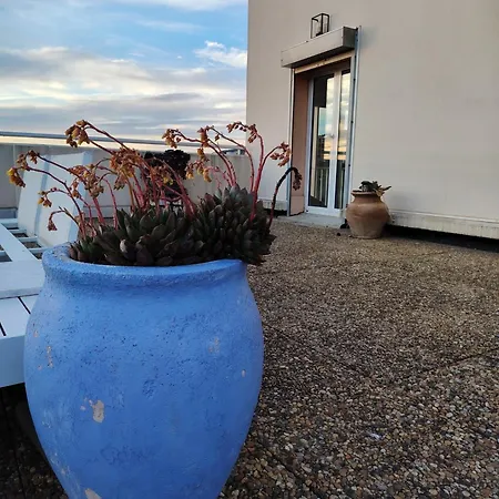 Le Rooftop Des Elmes T2 Vue 아파트 *